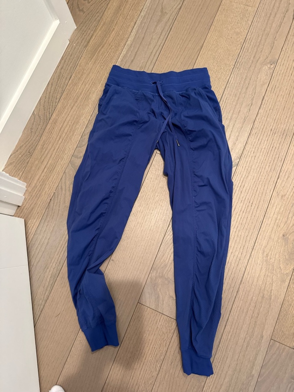 lululemon athletica Royal Blue Track Joggers size 4 dancer jogger mid rise